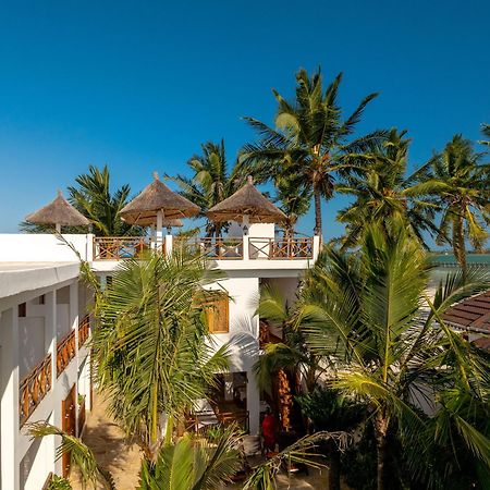 פונגווי Karibu Beach Resort מראה חיצוני תמונה