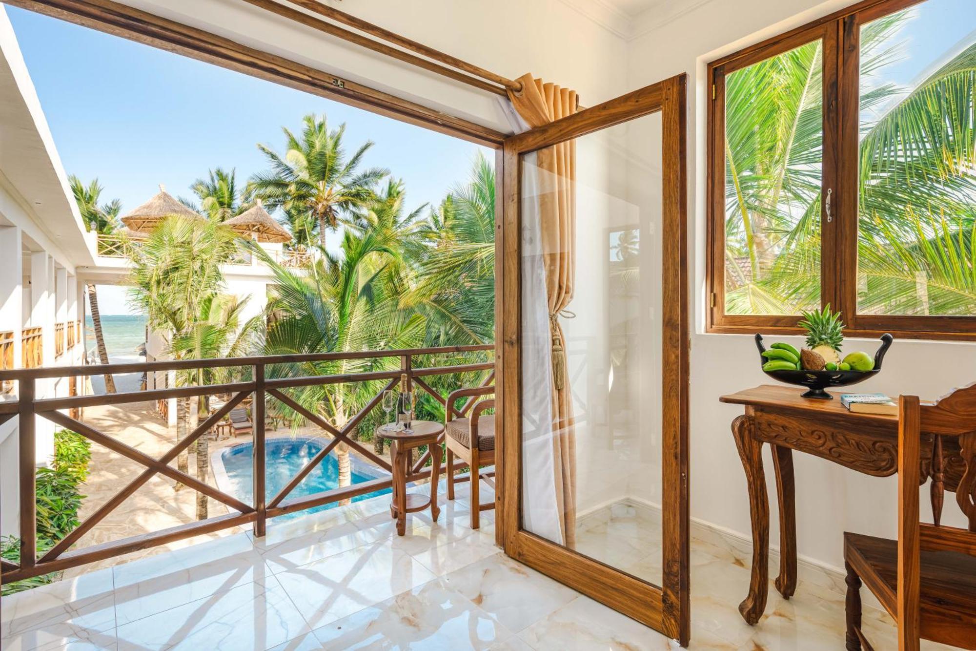 פונגווי Karibu Beach Resort מראה חיצוני תמונה