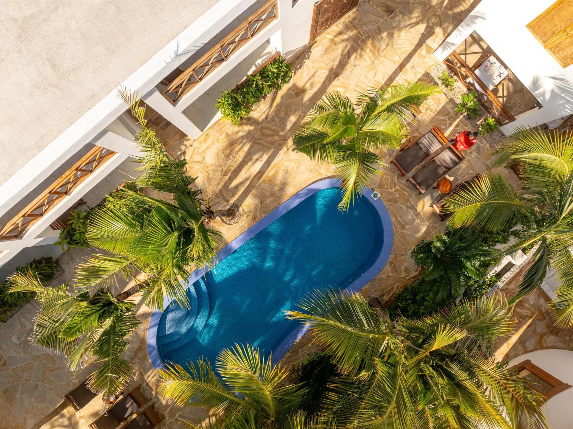 פונגווי Karibu Beach Resort מראה חיצוני תמונה